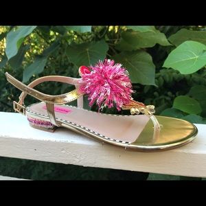 betsey johnson flamingo sandals